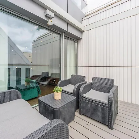 Flatbook - Center Granaria With Parking Apartment Gdansk