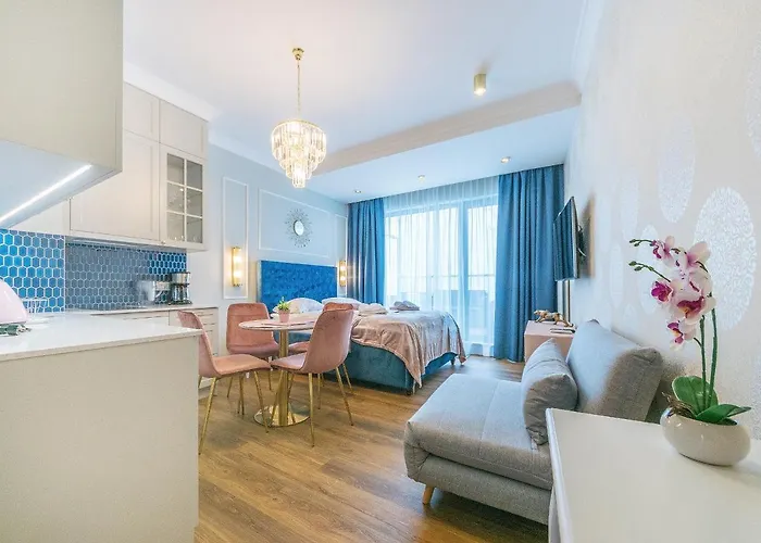 Flatbook - Center Granaria With Parking Apartament