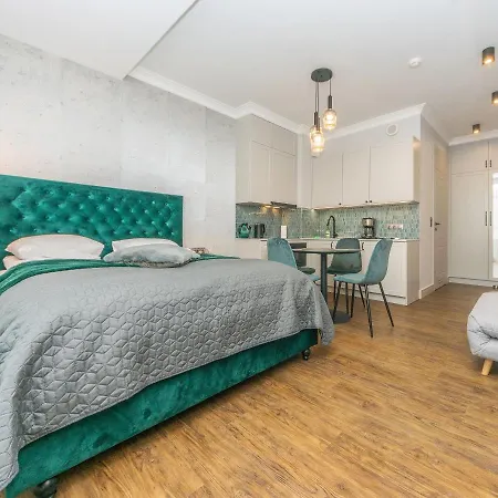 Flatbook - Center Granaria With Parking Apartman